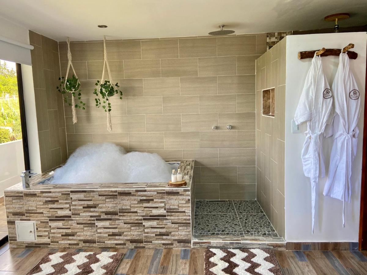 Cabanas Con Jacuzzi Y Chimenea - Casa Floral, Marinilla Exterior foto