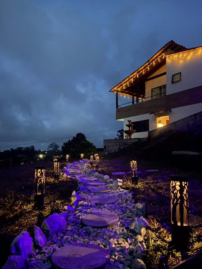 Cabanas Con Jacuzzi Y Chimenea - Casa Floral, Marinilla Exterior foto